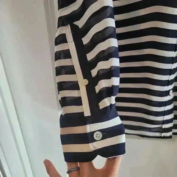 Banana Republic Women’s Navy/Cream Striped Poly Button Down Long Sleeve Shirt - Picture 6 of 11